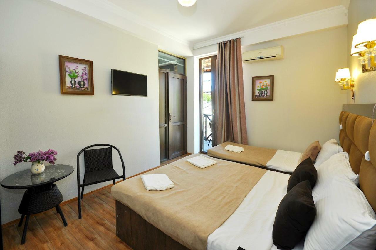 Hotel Marsel Tbiliszi Kültér fotó