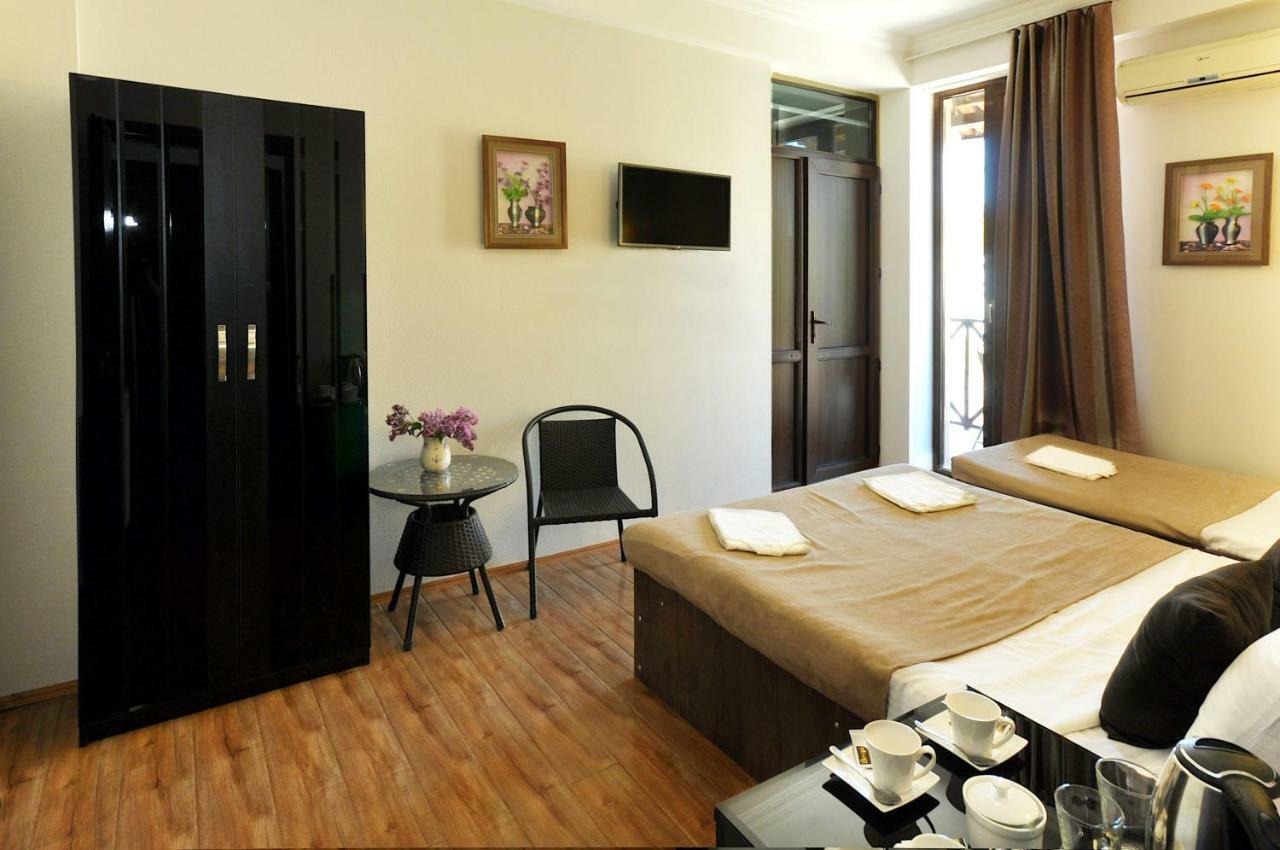 Hotel Marsel Tbiliszi Kültér fotó